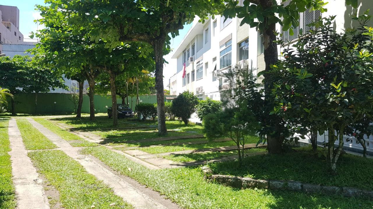 Apartamento a uma quadra da praia Guarujá Exterior foto